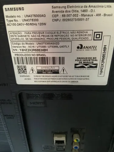 Vendo duas tv smart uma Samsung tizer 43 polegadas e a outra Toshiba 43 polegadas 