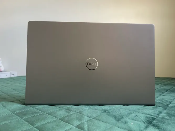 Notebook Dell Vostro 3520