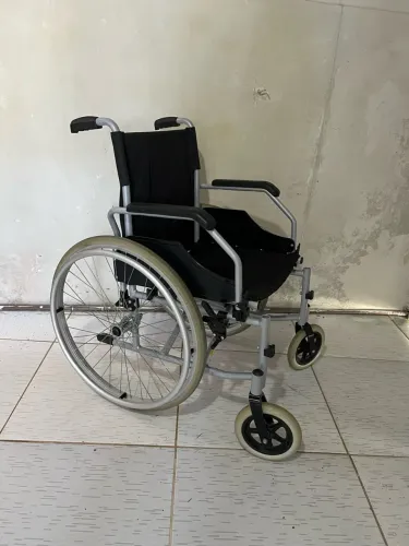 Cadeira de Rodas - Ótima Oportunidade
