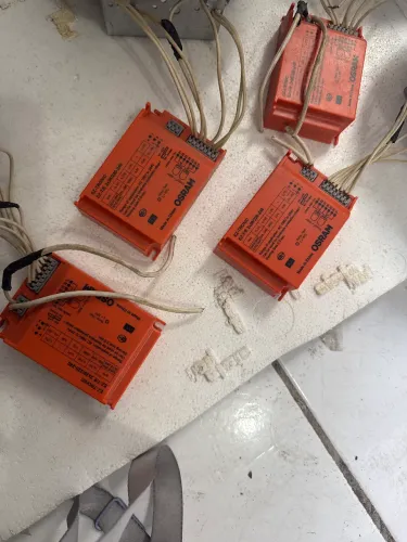 Reator osram EZ-Tronic EZ T/E 2X26/220-240