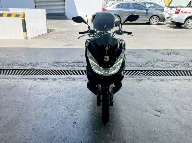 Linda moto ?.