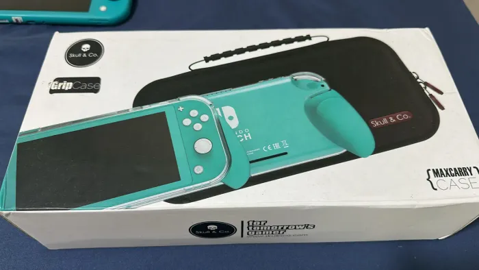 GRIP + CASE - Nintendo Switch Lite