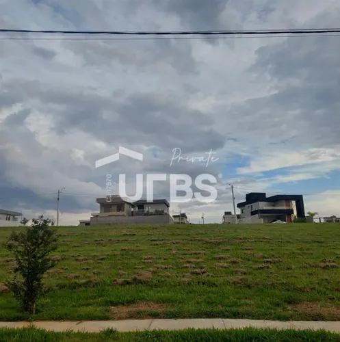 Lote 300 m2 à venda R$ 320.000 Condomínio de Luxo - Trindade-Go