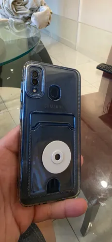 Celular a20 excelente estado