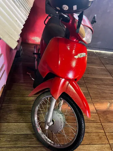 Vendo moto biz 