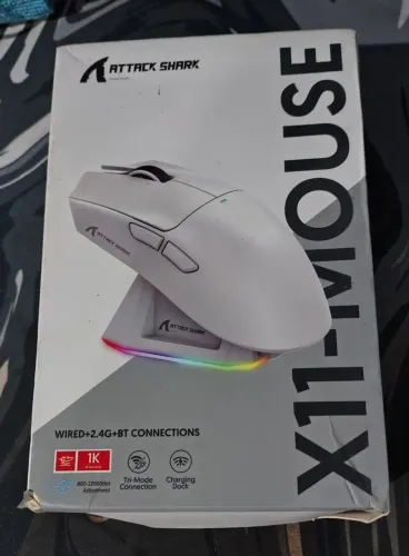 Mouse sem fio Attack Shark X11, mouse tri-mode com doca de carregamento magnético