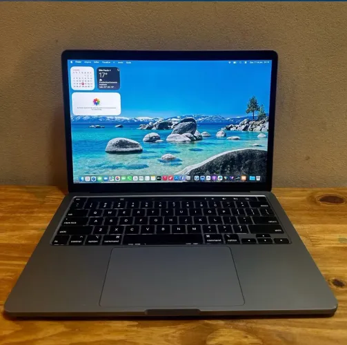 MacBook Pro 13 2.3 I7 2020 Touchbaar