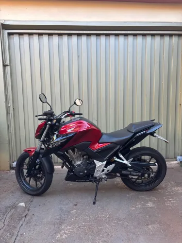 CB twistter 300f  2025/2025  ABS  R$24.000