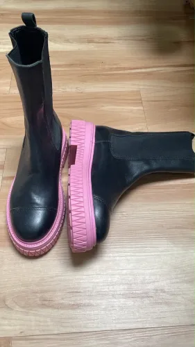 Bota schutz