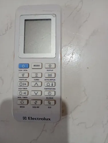 Controle remoto pra ar condicionado..