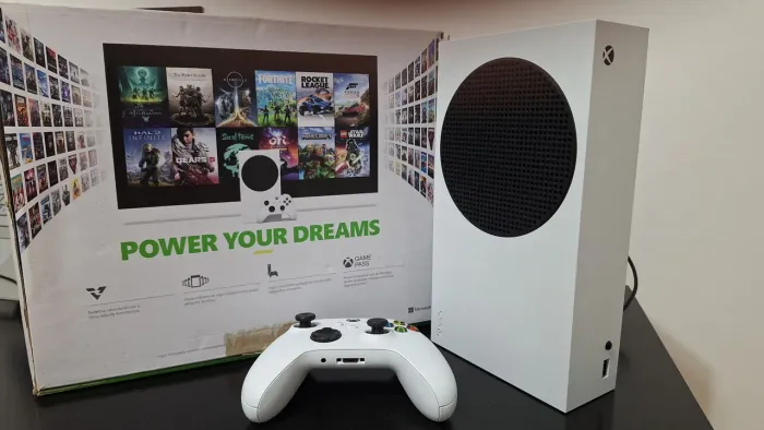 Xbox Series S 512gb | 1 Controle Original | Cabos Originais
