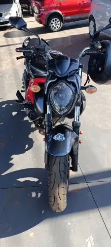 Vendo Suzuki gladius 650