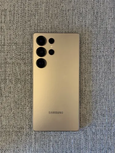 S25 Ultra em otimo estado sem caixa 