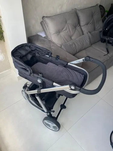 Carrinho de bebê 3 em 1