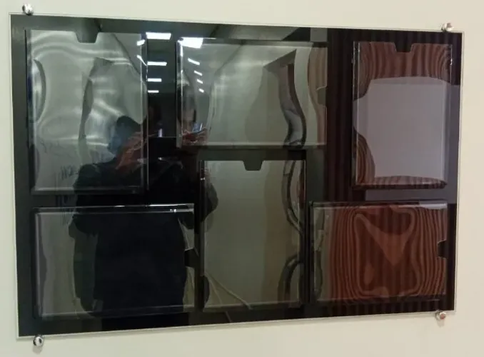 Quadro de Avisos / Mural de Vidro (60cm x 90cm) - Preto