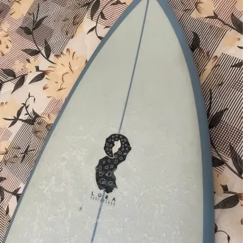 Prancha de Surf LORA 6?2 Seminova