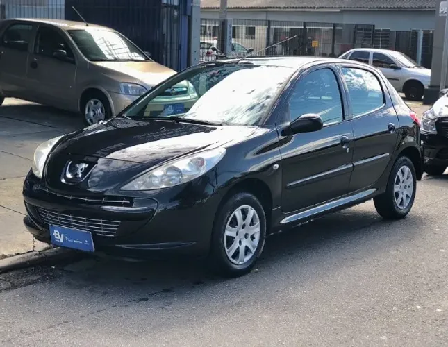 Peugeot 207 XR 1.4 Flex 8V 5P 2012