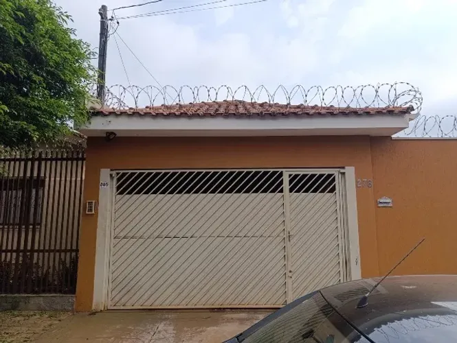 Casa a venda 3 quartos em Jardinópolis
