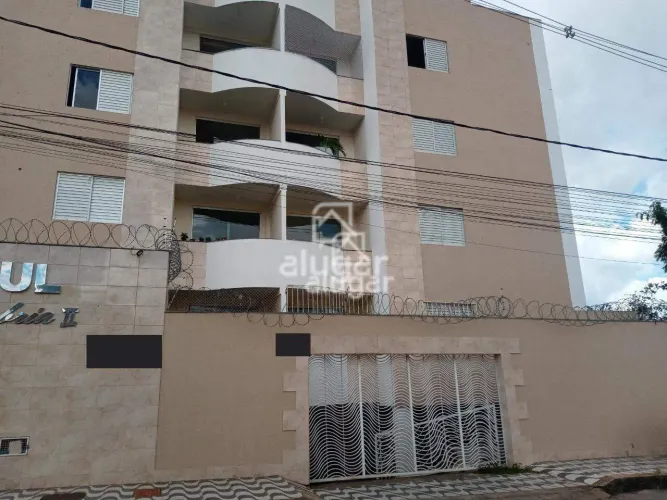 Apartamento com àrea privativa e móveis planejados em Bairro Nobre