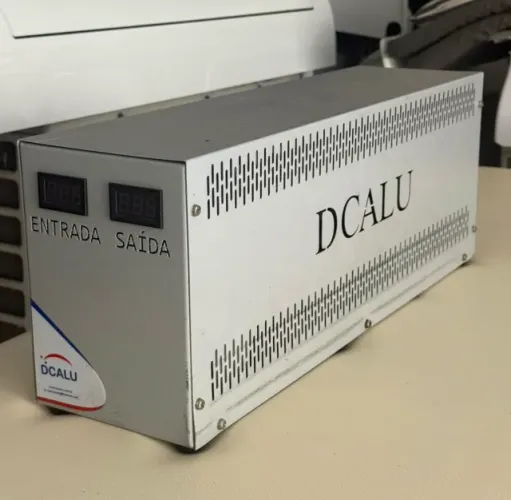Estabilizador Eletrônico DCALU 5 kVA 220V