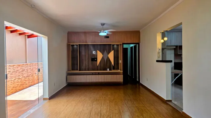 MONTE VERDE - Casa de Condomínio Térrea, com 3 Quartos á venda, 170 m2 - Condomínio Monte 