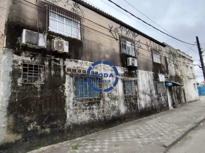 Vendo Prédio Comercial de Esquina em Santos/SP Excelente Localização
