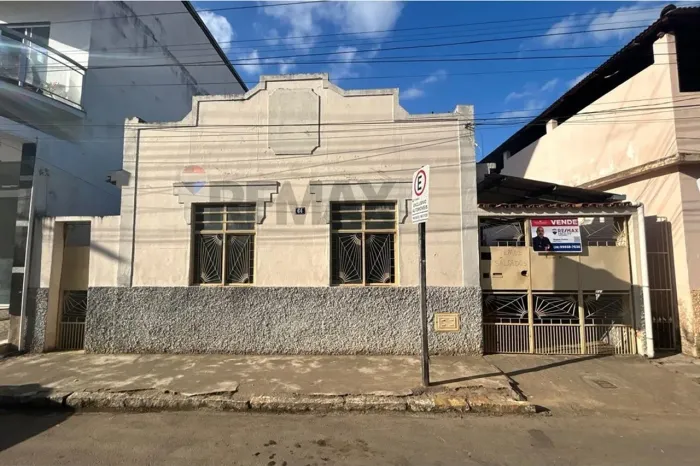 Casa na Rua Dona Francisca Teixeira  São José do Calçado