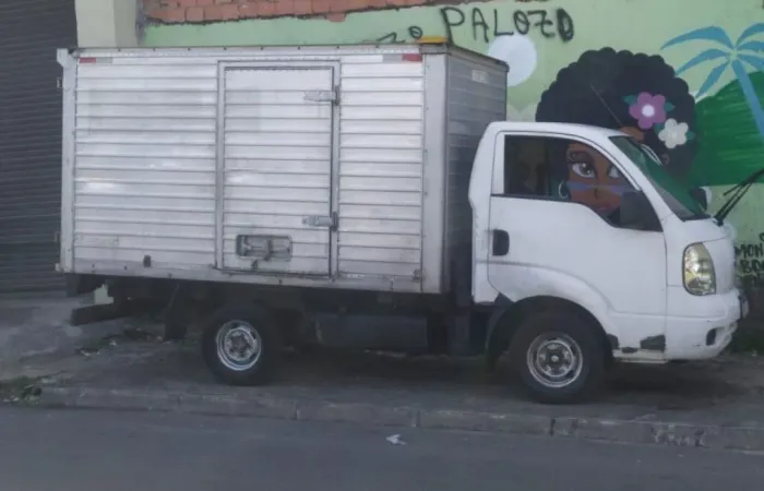 FAÇO FRETES E MUDANÇAS QUALQUER REGIÃO BAHIA