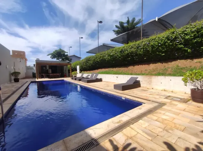 Lindo apartamento com 2 quartos e 2 vagas no Copacabana!!!