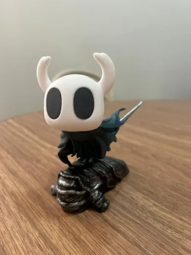Action figure Hollow night