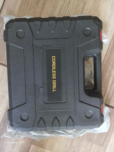 Parafusadeira / Furadeira sem fio "Cordless Drill"