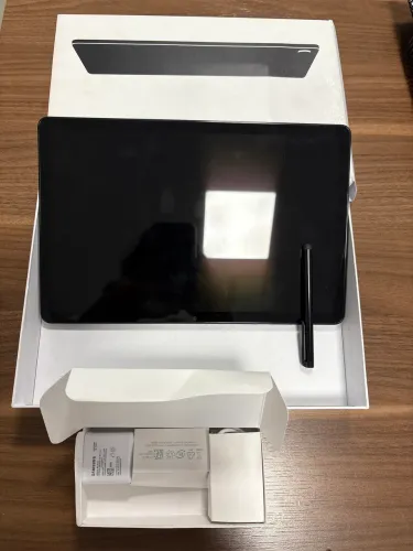 Tablet SM X230 6GB 128GB nunca usado acompanha capa, carregador e película