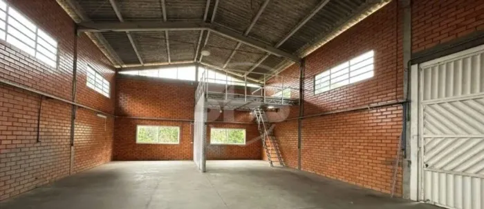 Galpão para alugar, 250 m² por R$ 6.000/mês - Badenfurt - Blumenau/SC