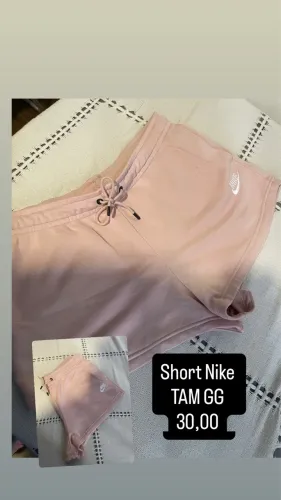 Short Nike feminino R$ 30,00