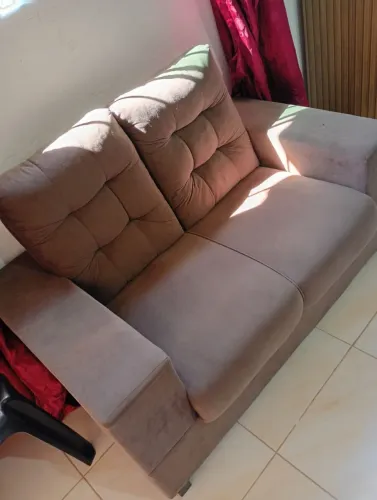Vende -se sofá em perfeito estado obs não fazemos entrega 