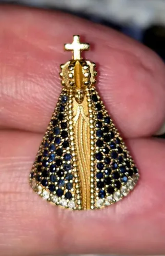 Pingente de ouro amarelo com safiras azuis e diamantes 20mm com garantia eterna da Vivara