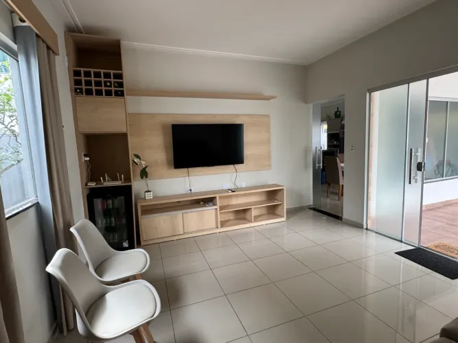 Aluguel casa com mobília não paga energia nem água nem Cond tudo incluso 
