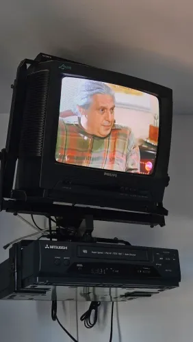 TV Philips de tubo antiga 14 polegadas