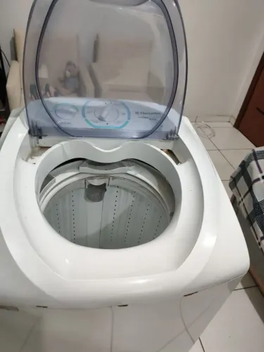 Máquina de Lavar 6kg Electrolux