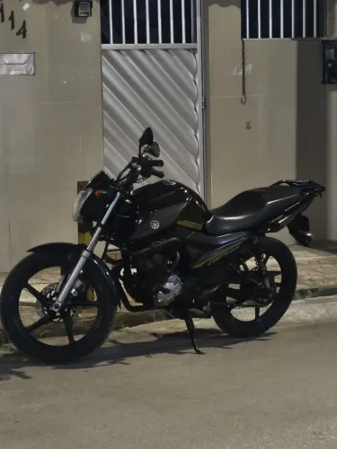 Vendesse moto factor 150 moto extra!!!