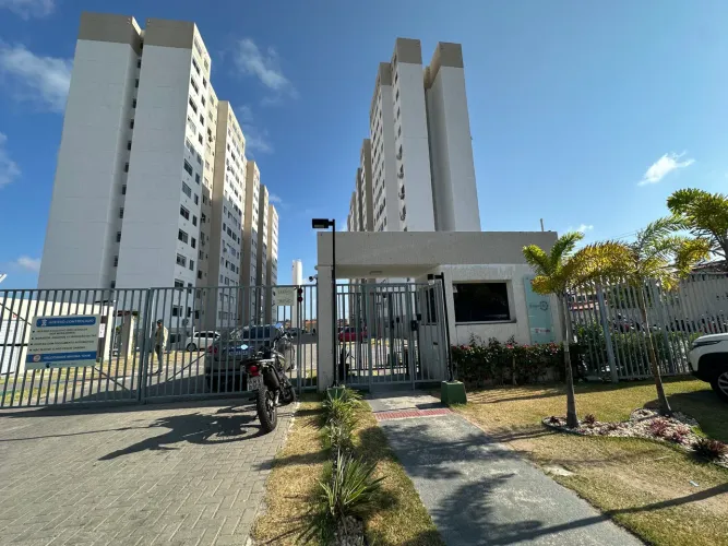 Vendo e alugo apartamentos com 2 quartos no Itaperi