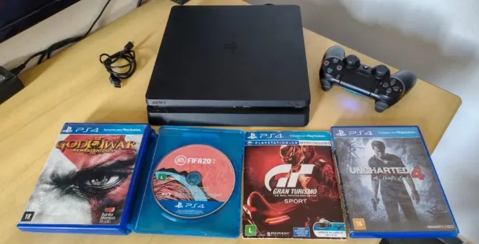 PS4 SLIM COM LACRE DE FABRICA