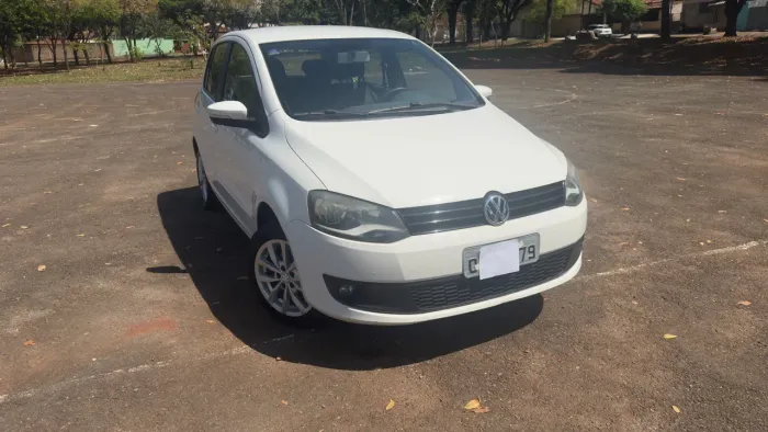 Volkswagen Fox 1.6 MI I Motion Total Flex 8V 5P 2014
