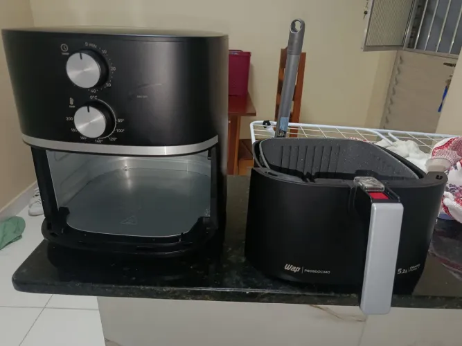 Air fryer semi-nova 4 meses de uso
