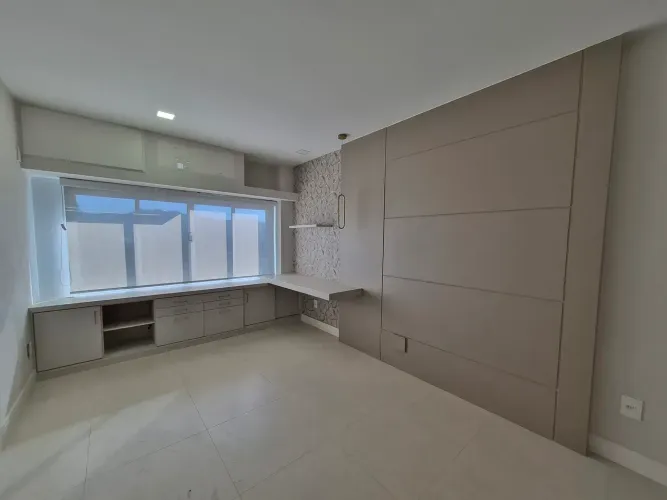 Excelente Sala Comercial Próxima à Unimed