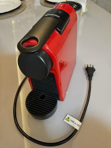 Cafeteira Nespresso D30