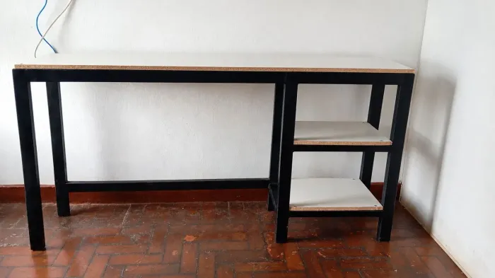 Mesa/Escrivaninha