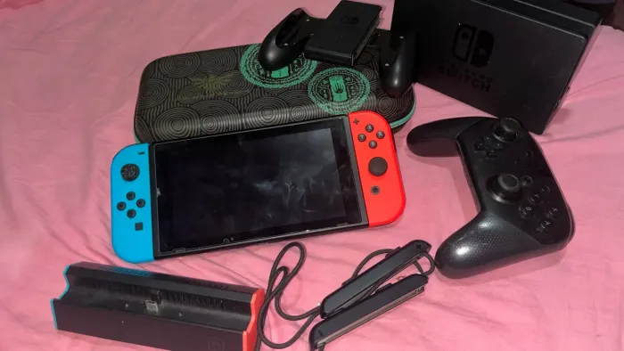 Nintendo Switch V2 Desbloqueado com cartão de 128gb