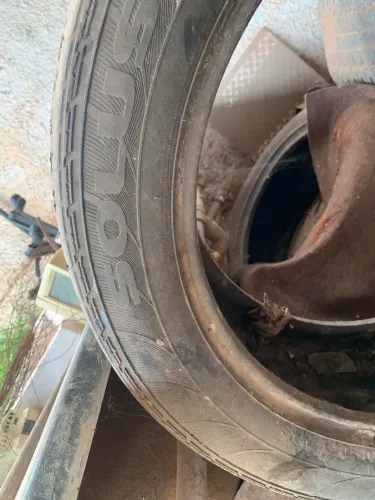 4 pneus 255 /50 R 20 seminovos 