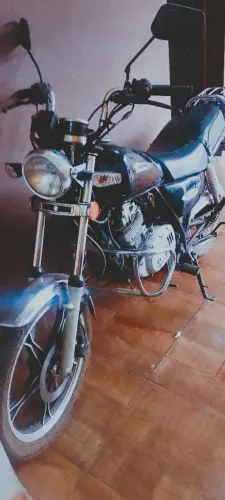 Suzuki Intruder 125 2011
